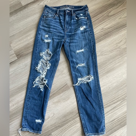 American Eagle Strigid Straight‎ Jean Floral Detail 4R - Picture 2 of 5